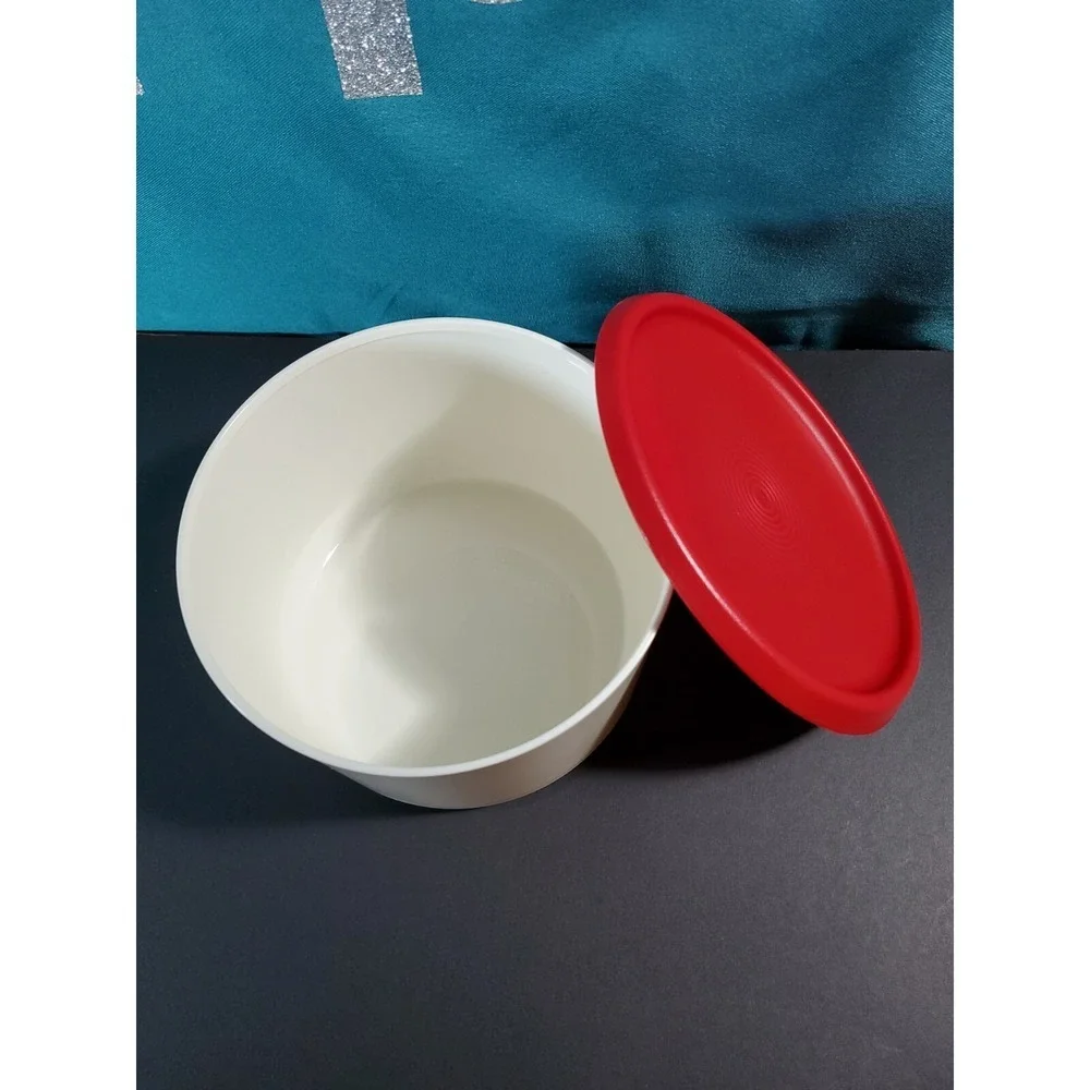 Tupperware One Touch Canister Mini Bote Red Set Of 2 Each 5.5 cup /1.5qt New
